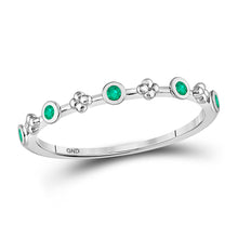  10k White Gold Womens Round Emerald Dot Flower Stackable Band Ring 1/12 Cttw