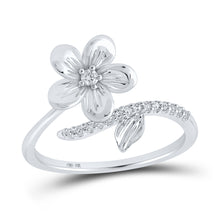  10k White Gold Womens Round Diamond Flower Band Ring 1/12 Cttw