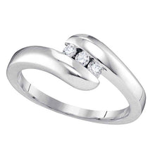  10k White Gold Womens Round Diamond 3-stone Promise Ring 1/8 Cttw